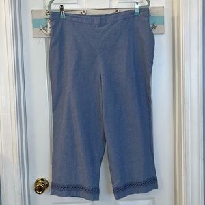 Alfred Dunner Cropped Chambray Lace Trim Pants Sz 18